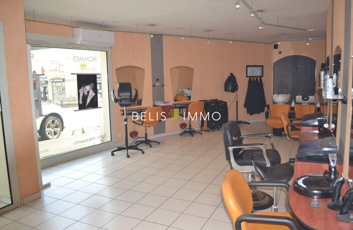 LOCAL COMMERCIAL — photo 2