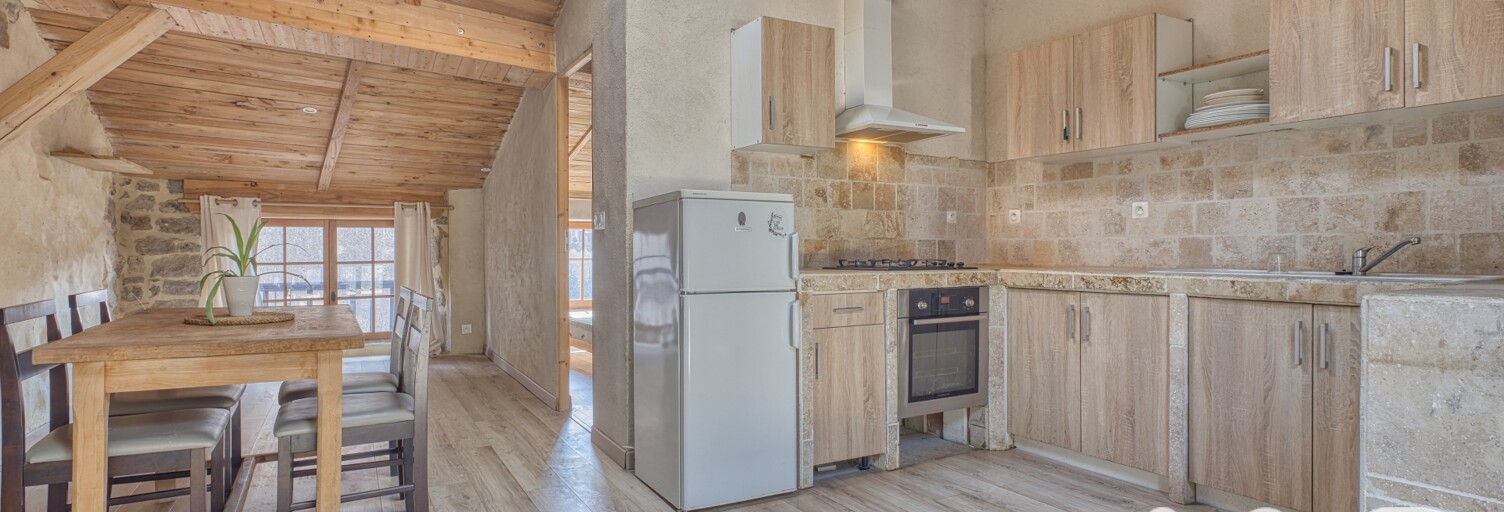 Maison 6 Pièces 140 m² à vendre à Chalencon (07240)