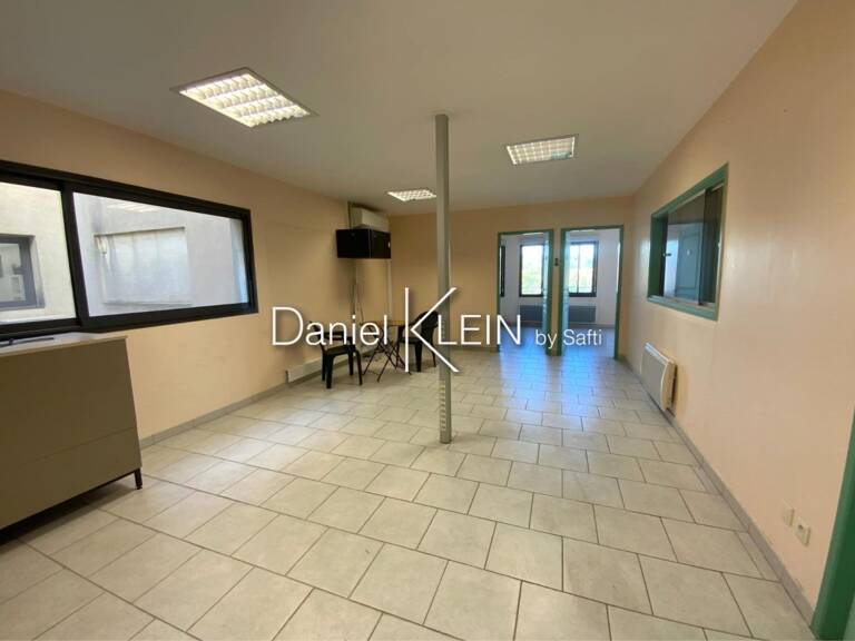 Bureaux 68m2, climatisation, 1er étage (ascenseur) — photo 1