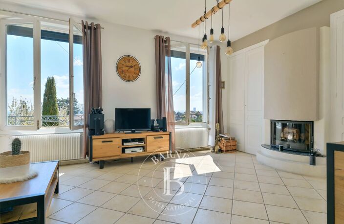 Caluire-et-Cuire – Crépieux - Maison familiale - Terrain de 958 m²  - 3 Chambres (4 chambres possible) — photo 5