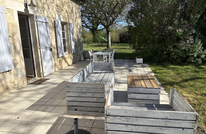 Belle propriété de 290 m² avec piscine à La Chapelle-Moulière — photo 3