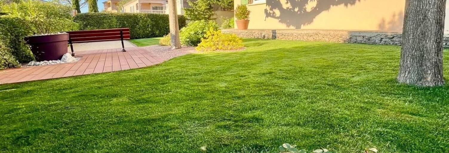 Maison 8 Pièces 182 m² à vendre à Bagnols-sur-Cèze (30200)