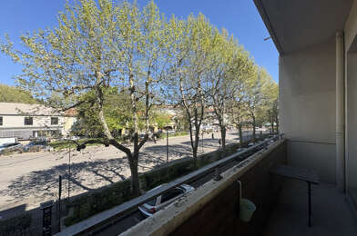 Appartement 3 pièces 880 €