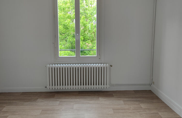 APPARTEMENT TYPE3, Secteur Paix à REIMS — photo 3
