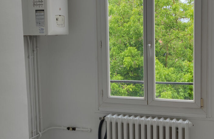 APPARTEMENT TYPE3, Secteur Paix à REIMS — photo 5