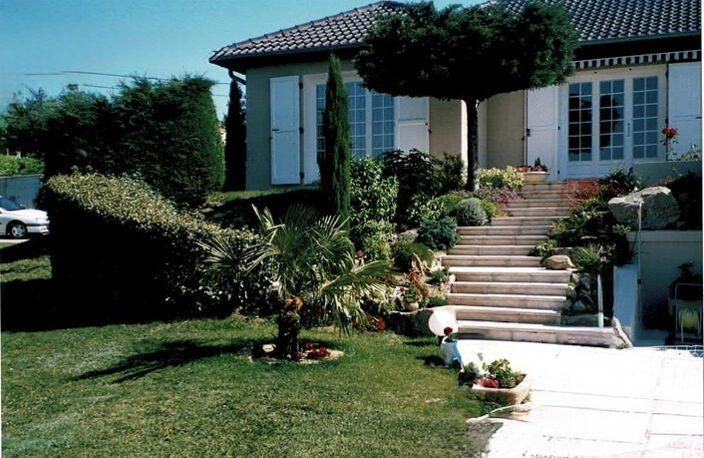 Belle maison familiale avec piscine et vue dégagée — photo 2