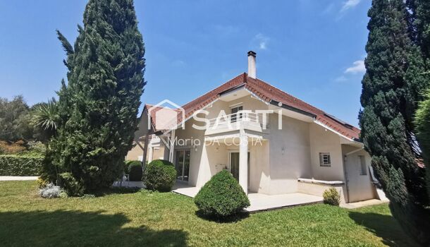 Villa / Maison  à vendre Lée 64320
