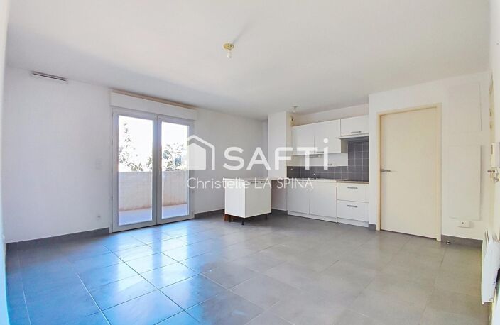 Appartement T2  Loggia  Parking privatif et sécurisé — photo 2