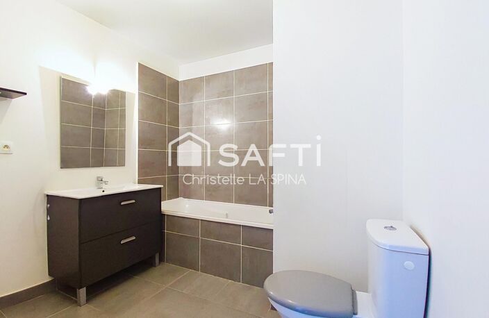 Appartement T2  Loggia  Parking privatif et sécurisé — photo 4