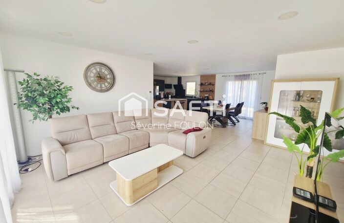Maison contemporain de plain pied (Année 2022) — photo 3