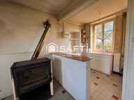 Maison de campagne avec vue dégagée, 3 chambres et beau potentiel. — photo 3