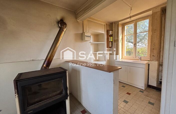 Maison de campagne avec vue dégagée, 3 chambres et beau potentiel. — photo 3