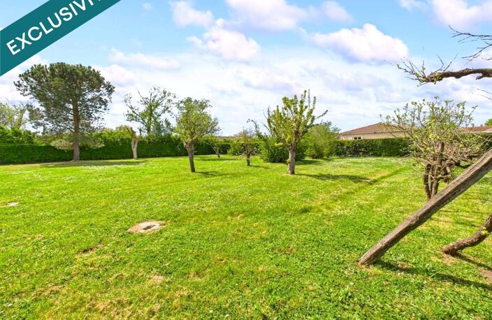 Magnifique Terrain Plat, Viabilisé et Arboré de 720m2 avec Garage!!! — photo 4