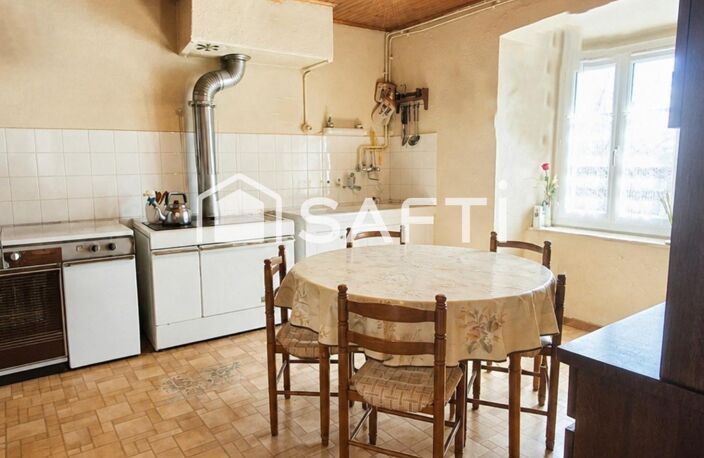 Beau corps de ferme avec une partie habitable de 115 m² + grange 200 m² + garage — photo 5