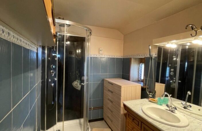 Au cœur de l'Allier, à Murat, venez découvrir cette maison de campagne pleine de potentiel ! — photo 5
