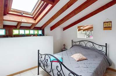 Maison de village de 125 m² - 3 terrasses - grand garage. — photo du bien