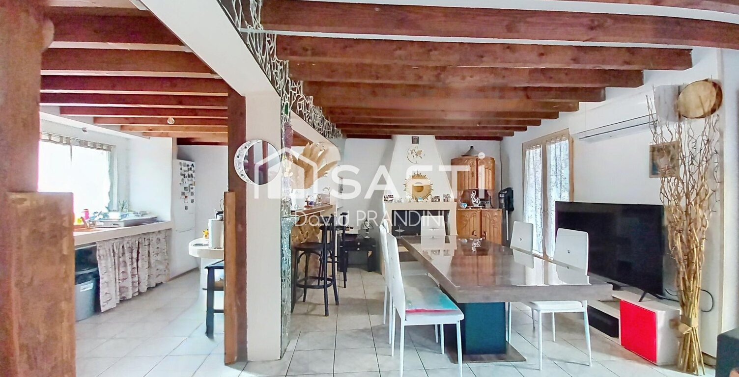 Maison de village de 125 m² - 3 terrasses - grand garage. — photo 1