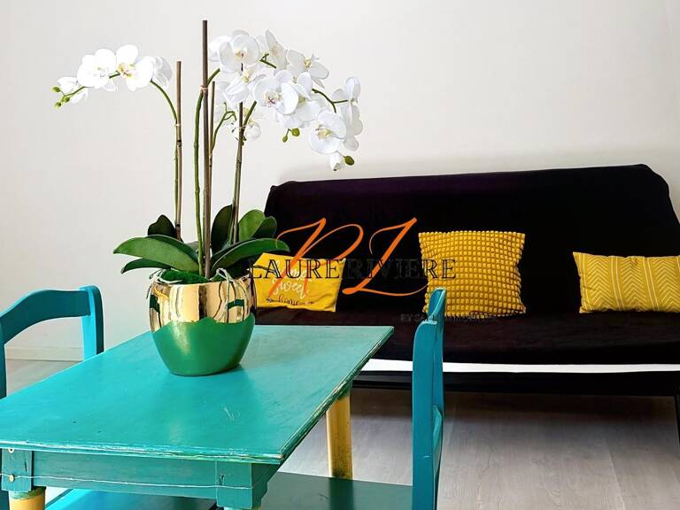 LILLE  Studio meublé 17,56 m²  DPE C  Vendu libre — photo 1