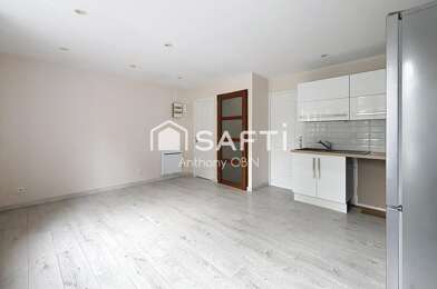 Appartement 3 pièces 705 €