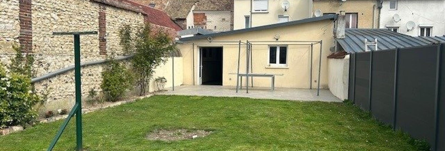 Maison 10 Pièces 245 m² à vendre à Bréval (78980)