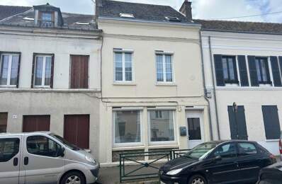 A seulement 10 min de Houdan et de la gare de Bréval , Propriété rare de 250m² en plein centre ville — photo du bien