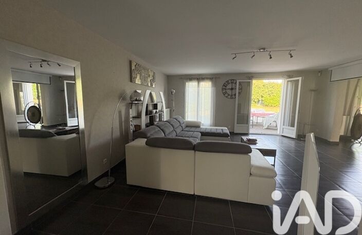 Vente Maison traditionnelle 8 pièces — photo 2
