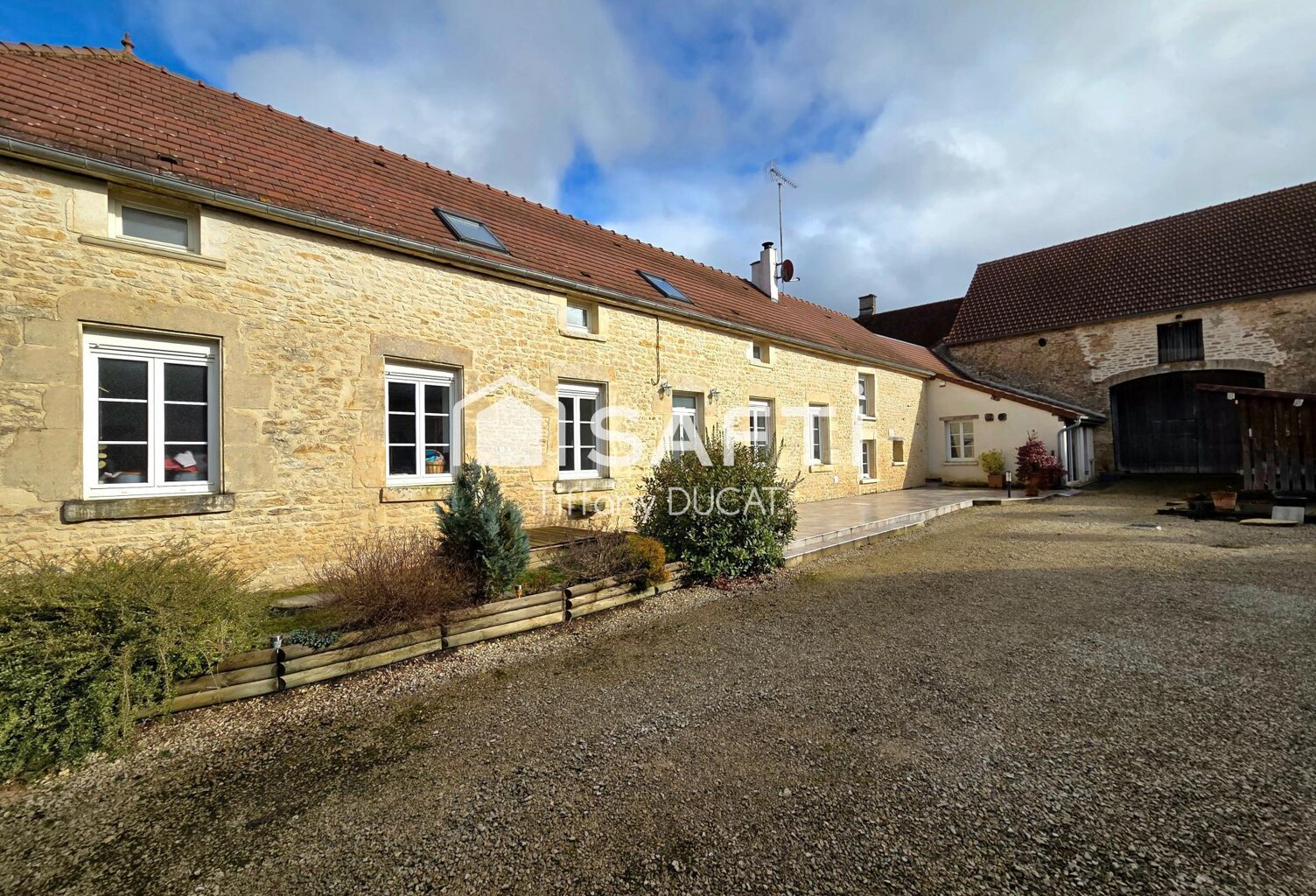 Maison familiale 4 chambres et pièces Indépendante — photo 1