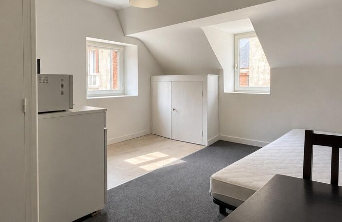 Nantes hypercentre  Decré / Bouffay | Studio meublé de 19 m² — photo 2