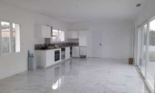 Maison 5 Pièces 99 m² à louer à Simiane-Collongue (13109)