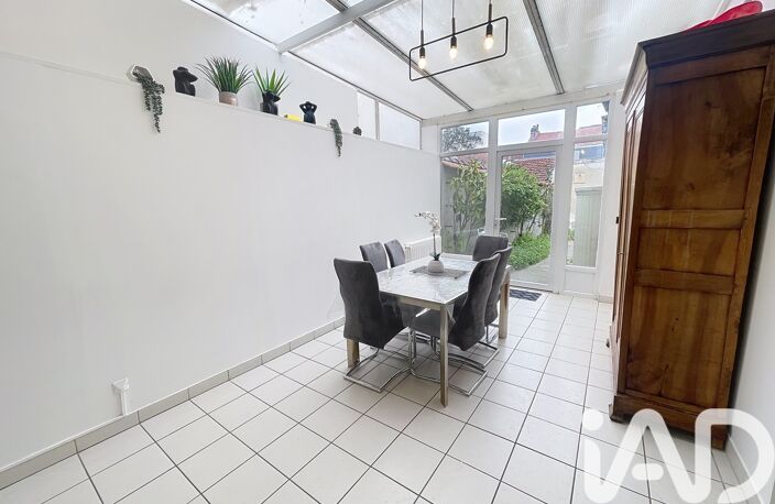 Vente Maison de ville 8 pièces — photo 2