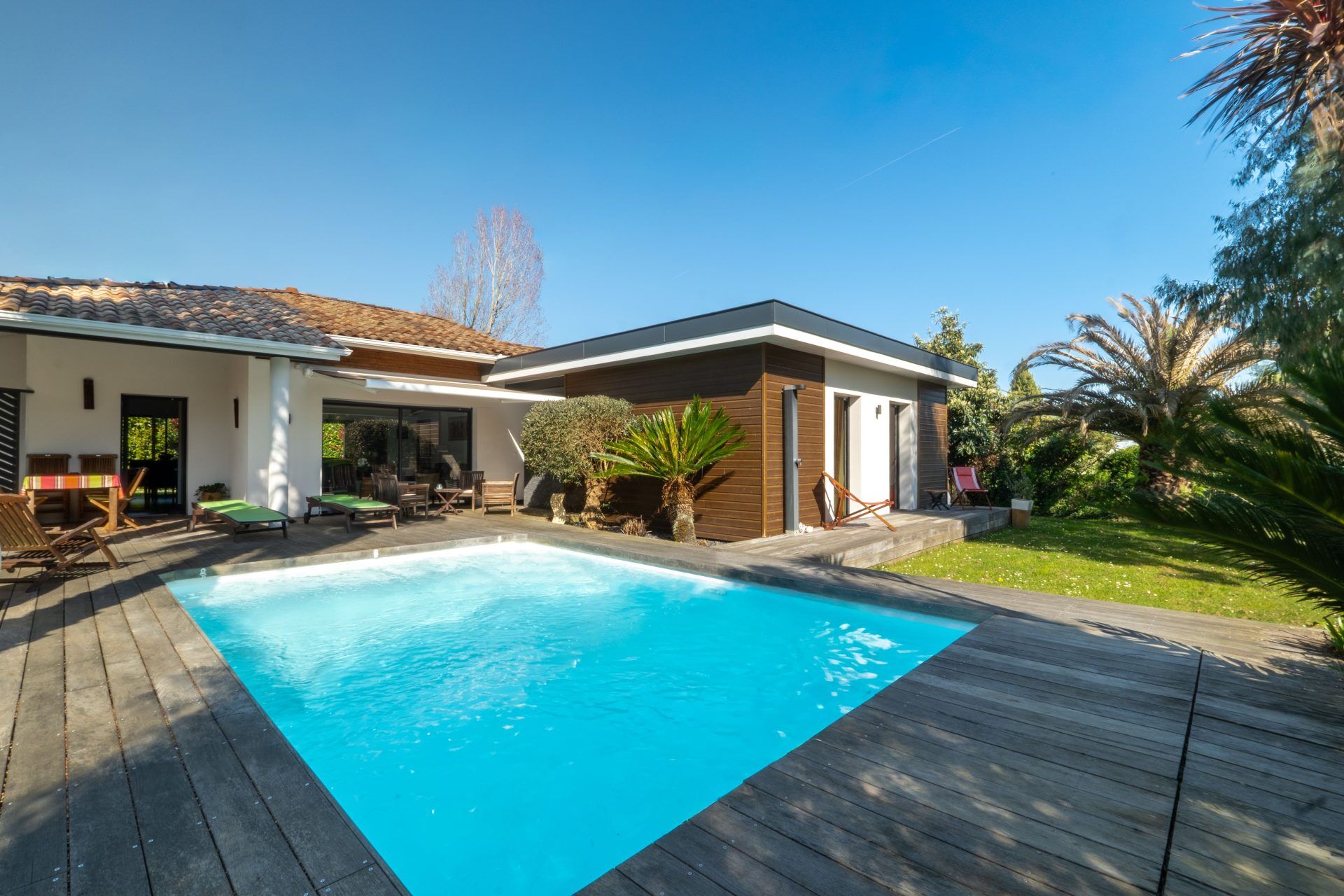 Villa / Maison  T5 à vendre Saubrigues 40230