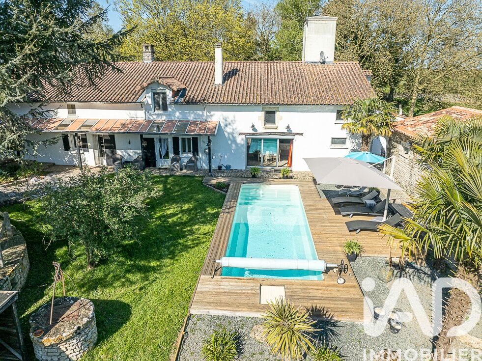 Maison à vendre, 8 pièces, 265 m², Coulon