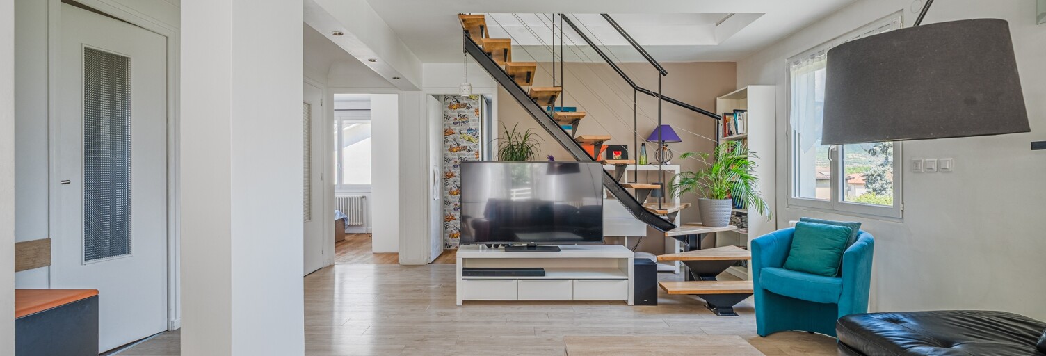 Maison 8 Pièces 204 m² à vendre à Domène (38420)