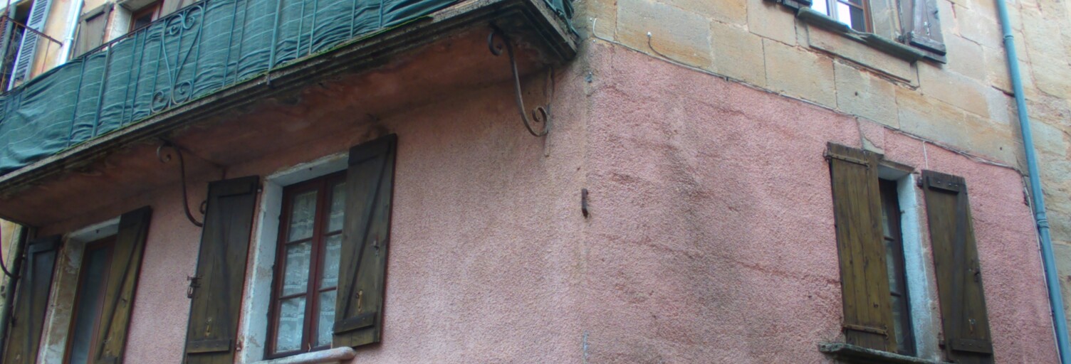 Immeuble  99 m² à vendre à Lacapelle-Marival (46120)