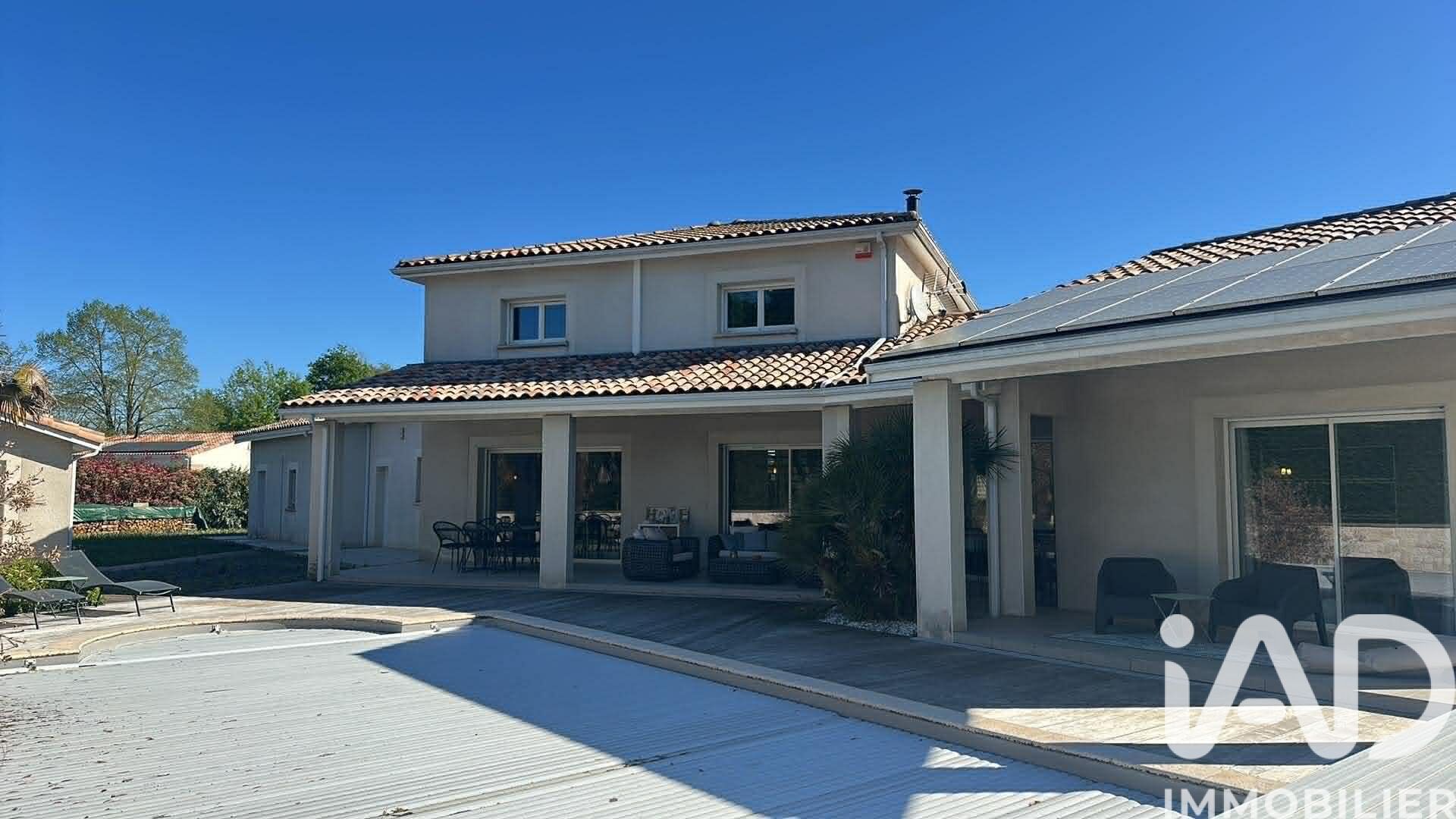 Vente Maison/villa 7 pièces - Photo 3