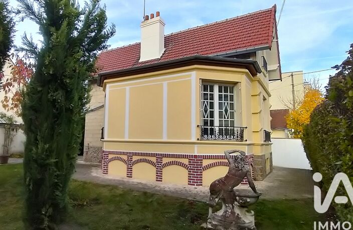 Vente Maison/villa 8 pièces — photo 2
