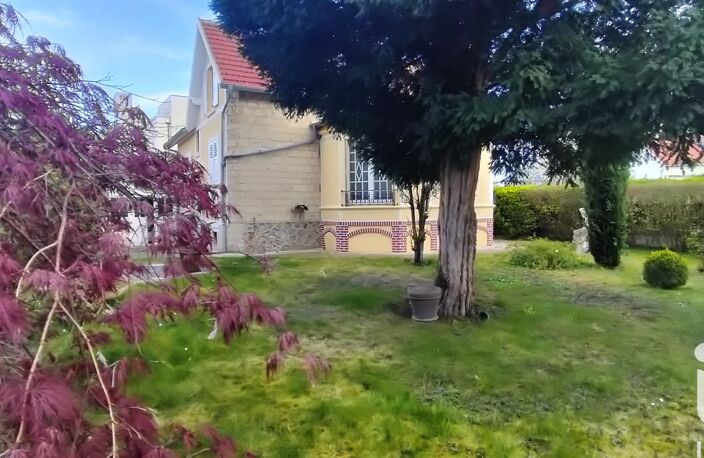 Vente Maison/villa 8 pièces — photo 3