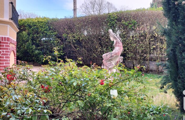 Vente Maison/villa 8 pièces — photo 4