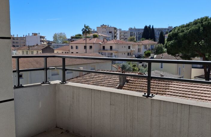 Vente Appartement 2 pièces — photo 2