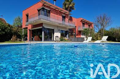 Maison 10 pièces 834000 €