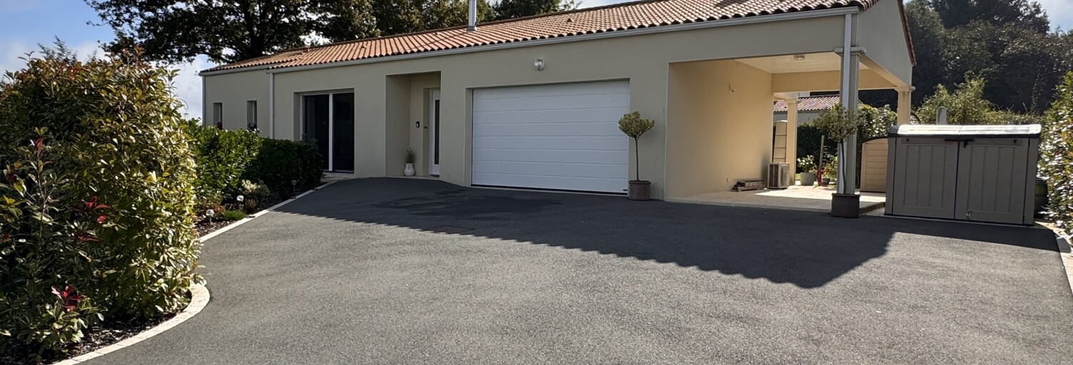 Maison 5 Pièces 109 m² à vendre à Saint-Maurice-le-Girard (85390)