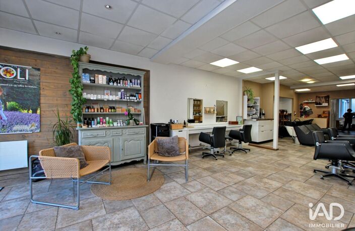 Vente Boutique/Local commercial 102 m&sup2; — photo 2