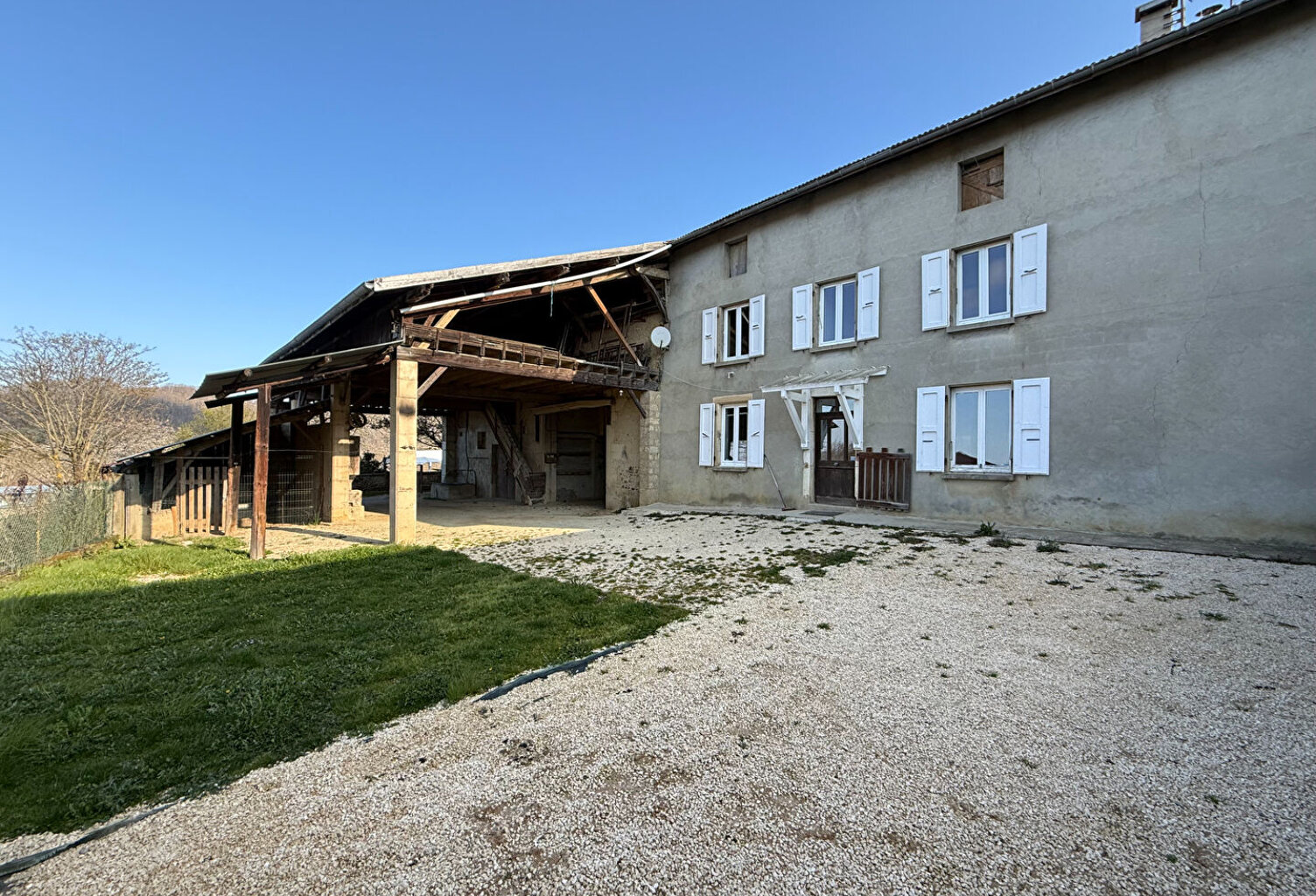 Vatilieu, Maison 4 pièces 106m² — photo 1