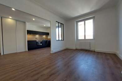 Appartement 3 pièces 730 €
