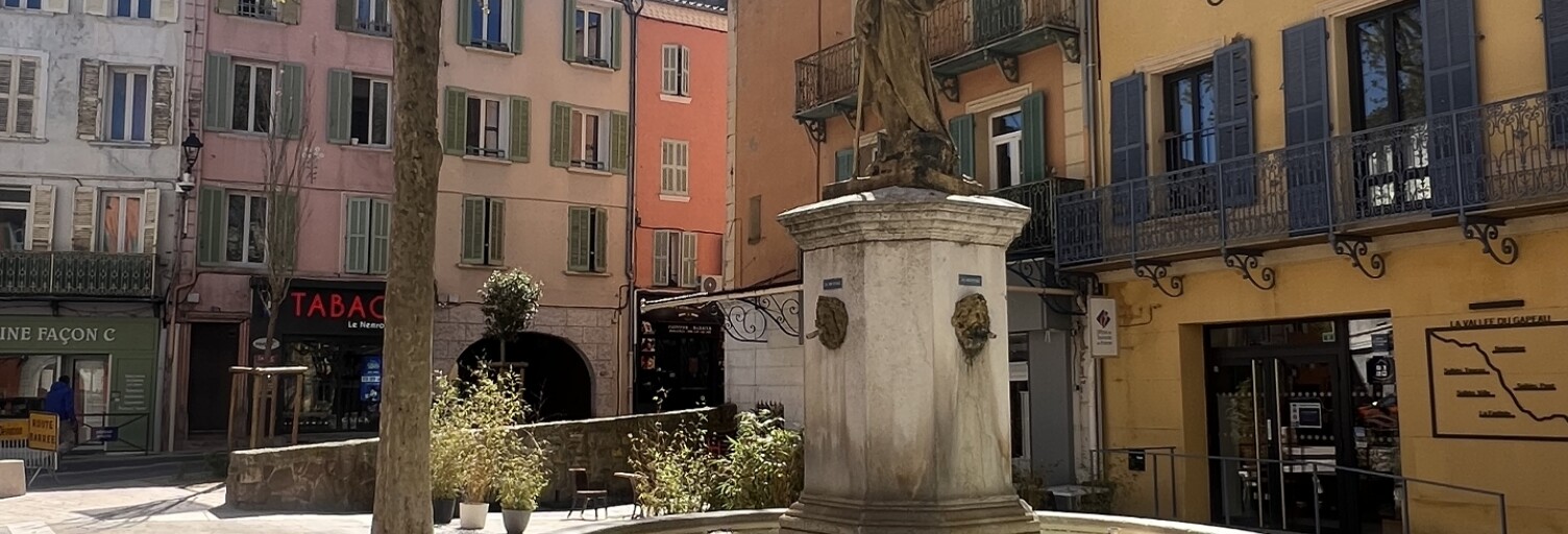 Appartement 2 Pièces 63 m² à vendre à Solliès-Pont (83210)