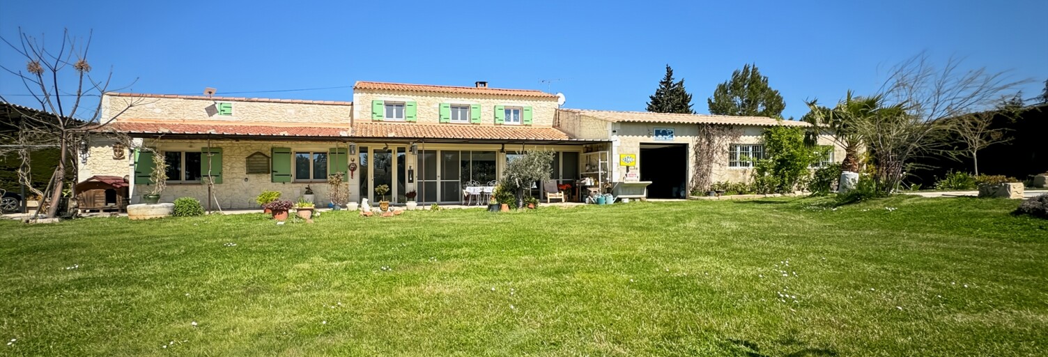 Maison 8 Pièces 256 m² à vendre à Arles (13200)
