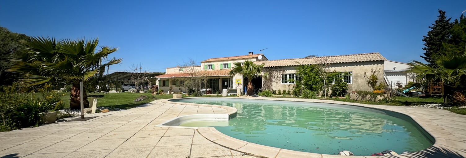 Maison 8 Pièces 256 m² à vendre à Arles (13200)