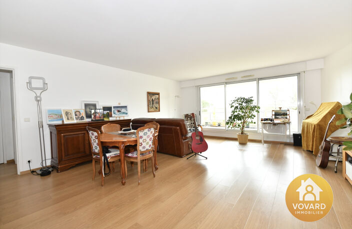 VILLA MONTMORENCY F3 DE 86 M2 + TERRASSE DE 20 M2 — photo 2