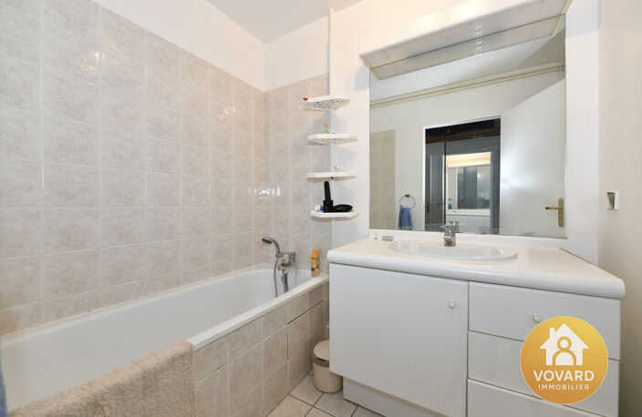 VILLA MONTMORENCY F3 DE 86 M2 + TERRASSE DE 20 M2 — photo 4