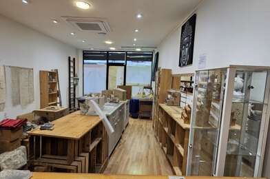 Commerce  189500 €